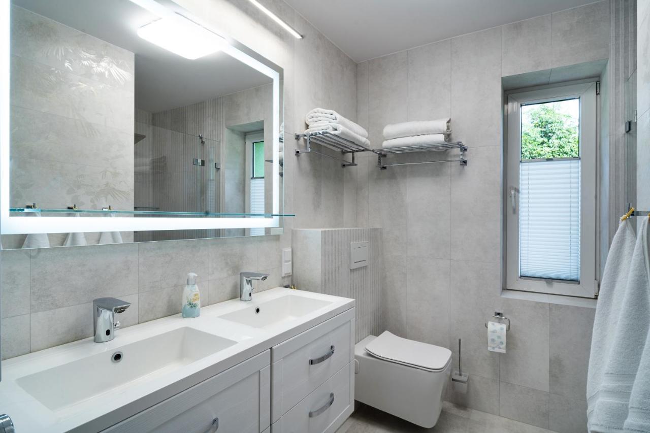 Apartament Zielony Przyladek Brwinow Экстерьер фото