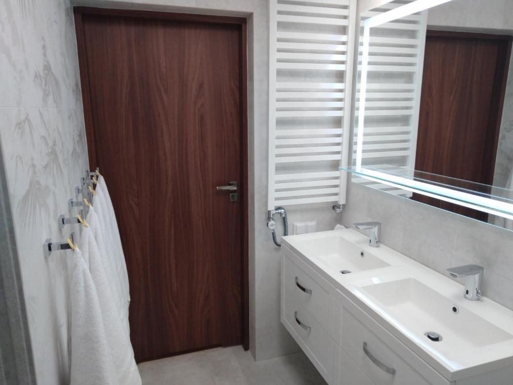 Apartament Zielony Przyladek Brwinow Экстерьер фото